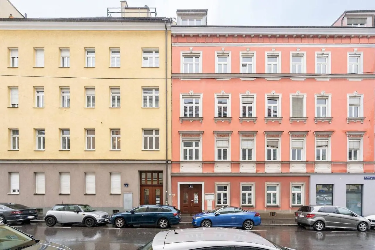 Yeshello Central Station Wien Apartment